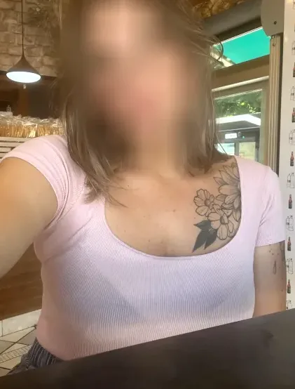 Anna, 40