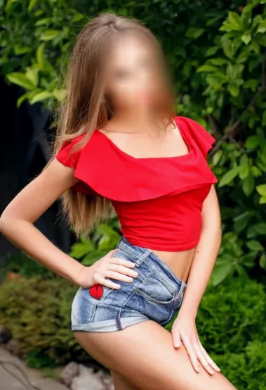 Annika, 31