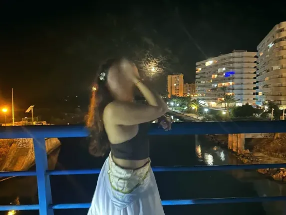 Antonia, 18