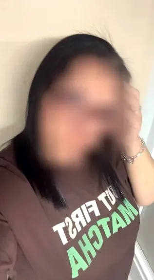 Helena, 36