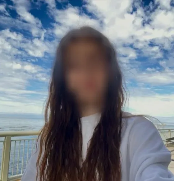 Katrin, 27