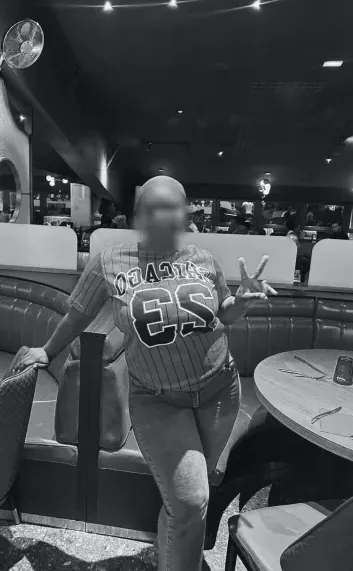 Larissa, 22