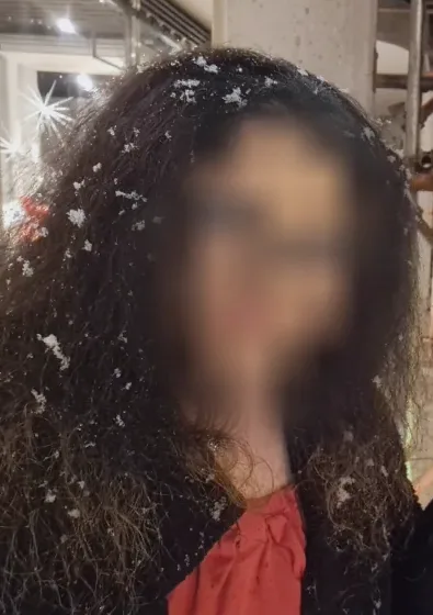 Lilly, 24