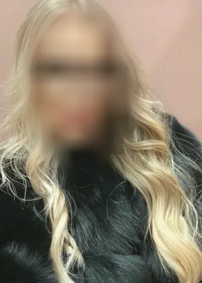 Michelle, 32