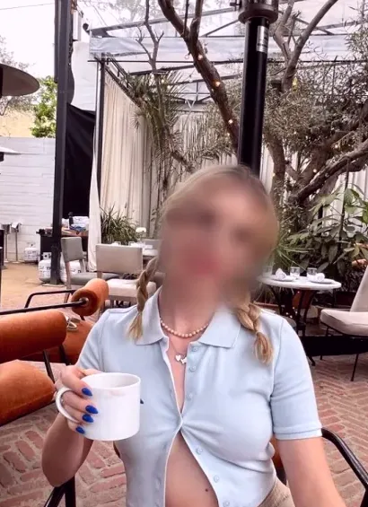 Miriam, 27