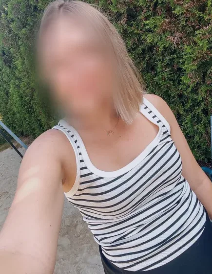 Paula, 37