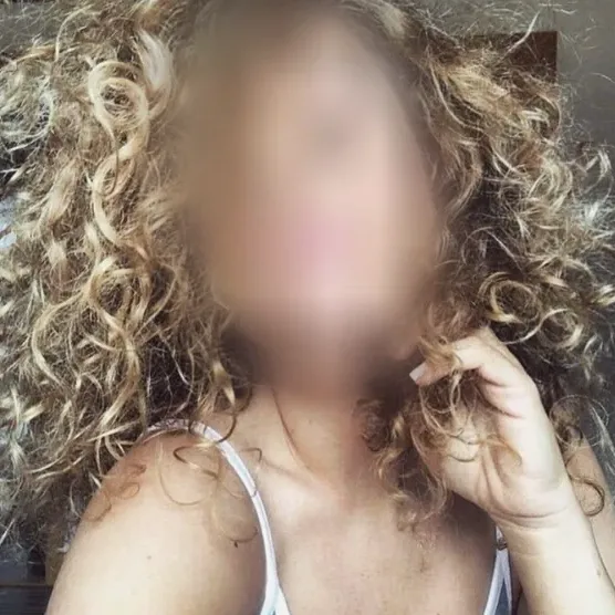 Rebecca, 25