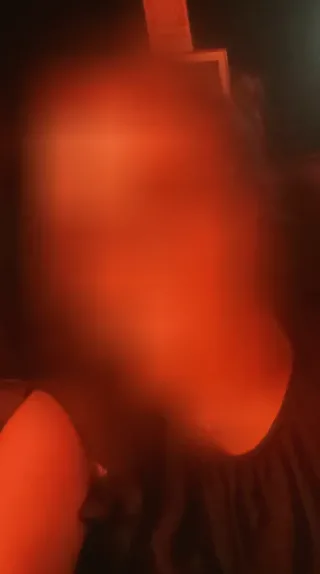 Sophie, 24